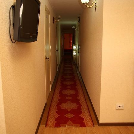 Guest House Milana Suchumi Zewnętrze zdjęcie